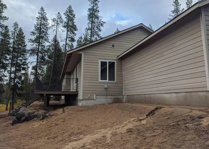 Wild Woods - Cascades Riverside Retreat