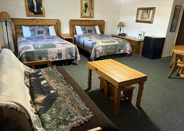 Willamette Pass Inn & Chalets